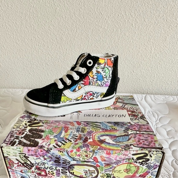 Vans Dallas Clayton Unicorn Sk8-Hi Zip Sneaker - Picture 2 of 16